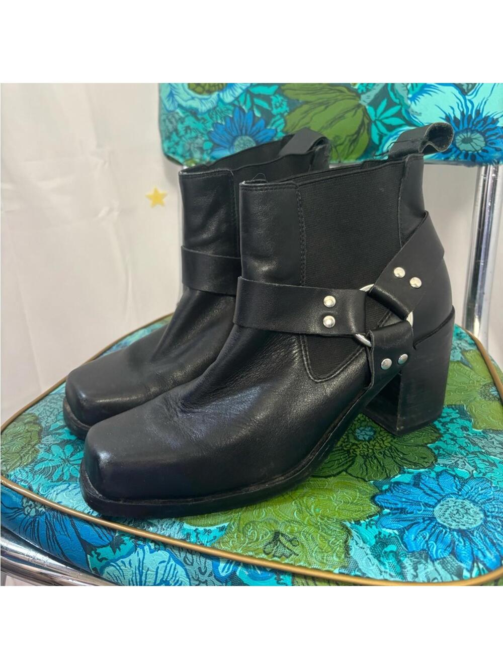Black Leather Silver Studded Harness Ankle Booties Women’s Size 9.5 - Picture 9 of 12